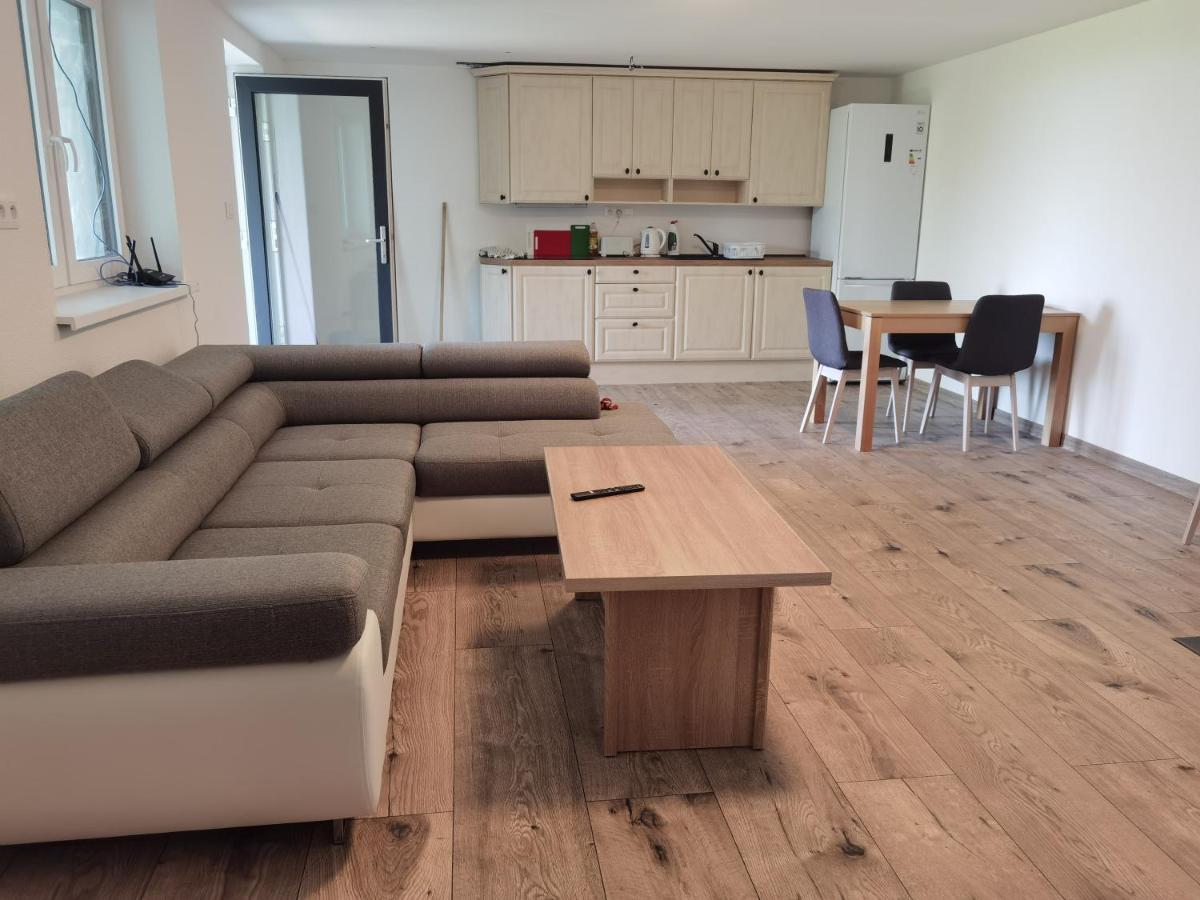 דירות Banka Sunset House Piestany Cervena Veza מראה חיצוני תמונה
